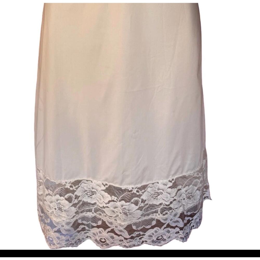 Vintage Vanity Fair Nylon Full Slip 1970s Deep Lace Nude Size 34 - Picture 6 of 10